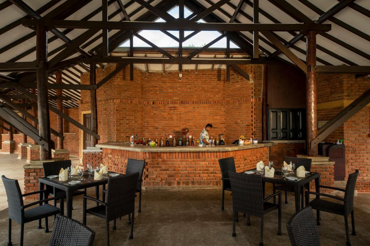 Club Hotel Dolphin Negombo Kültér fotó
