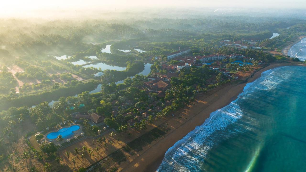 Club Hotel Dolphin Negombo Kültér fotó