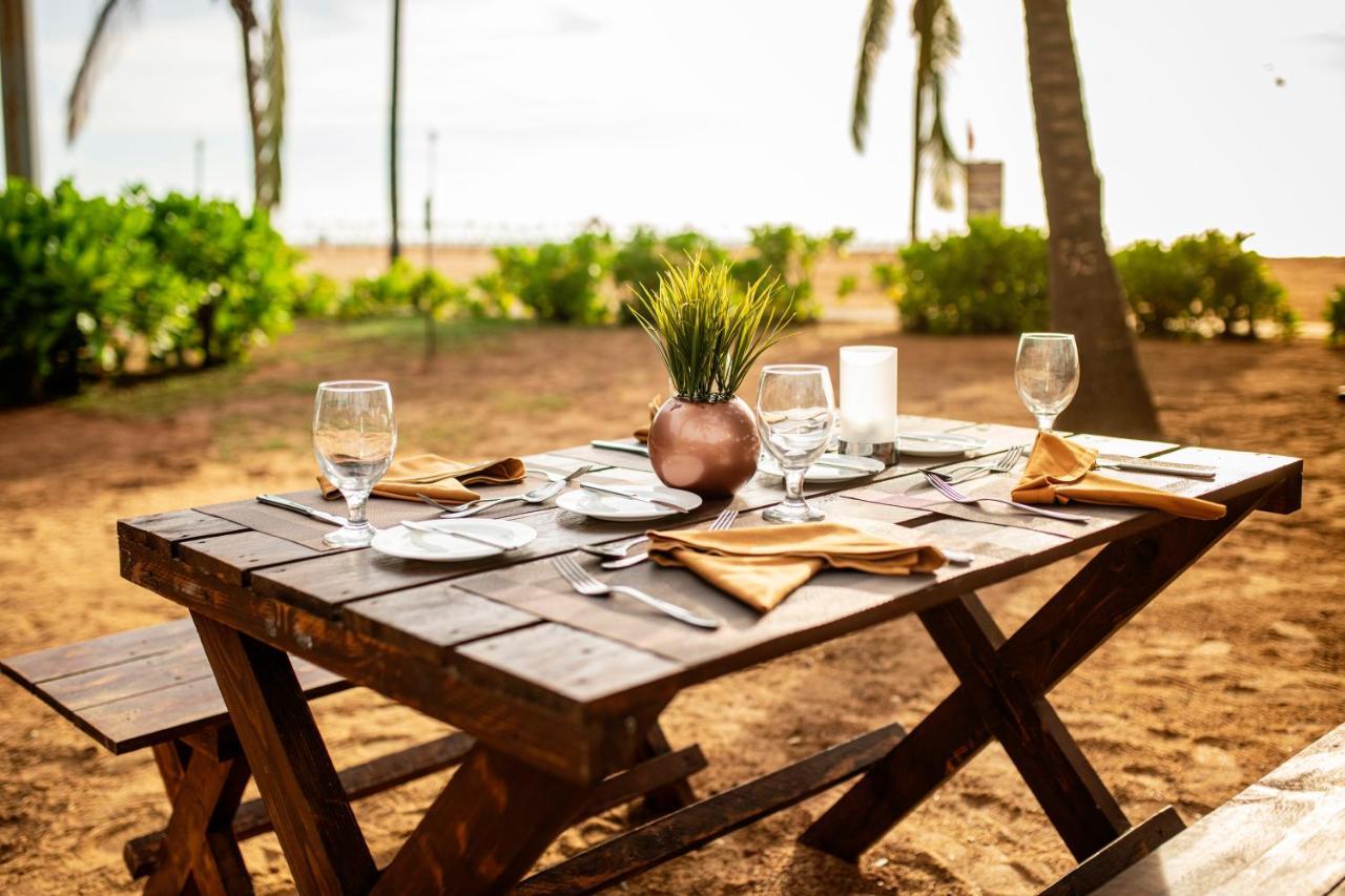Club Hotel Dolphin Negombo Kültér fotó